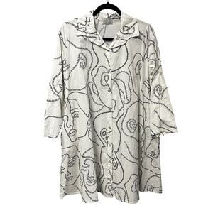 AQRL White Black Abstract Affirmation Faces Button Up Dress Womens One Size
